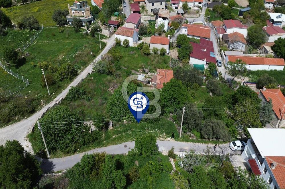 Karaburun Mordoğan Köy'ünde Deniz ve Doğa Manzaralı 117 m² Arsa
