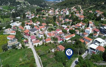 Karaburun Mordoğan Köy'ünde Deniz ve Doğa Manzaralı 117 m² Arsa