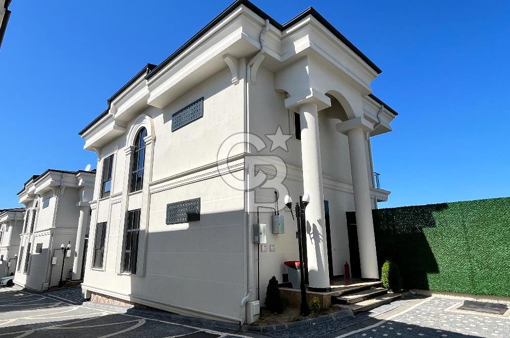 CB AKADEMİ FSM HÜRSOY KRİSTAL KİRALIK 4+1 MÜSTAKİL HAVUZLU VİLLA