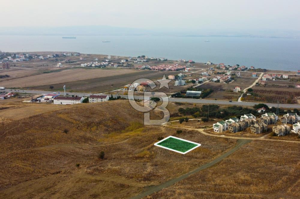 Lapseki Çardak'ta Hakim Tepe Konumda Manzaralı 328m² İmarlı Arsa
