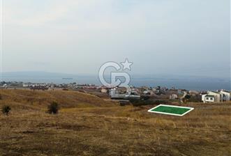 Lapseki Çardak'ta Hakim Tepe Konumda Manzaralı 328m² İmarlı Arsa
