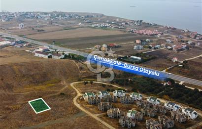 Lapseki Çardak'ta Hakim Tepe Konumda Manzaralı 328m² İmarlı Arsa