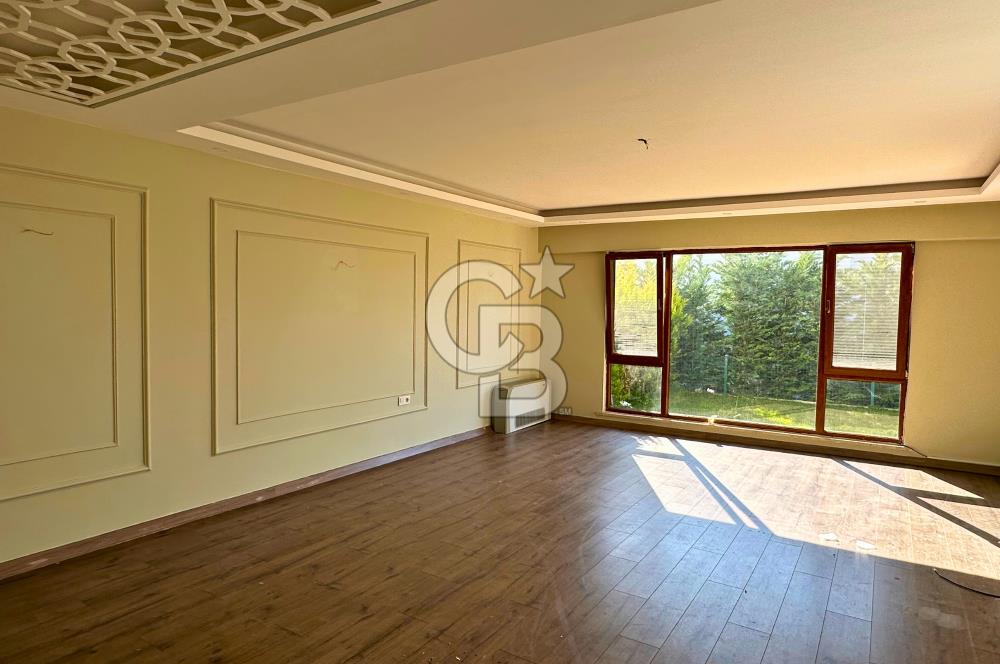 Çanakkalede Panoramik Boğaz Manzaralı Bahçeli 4+1 Tripleks Villa