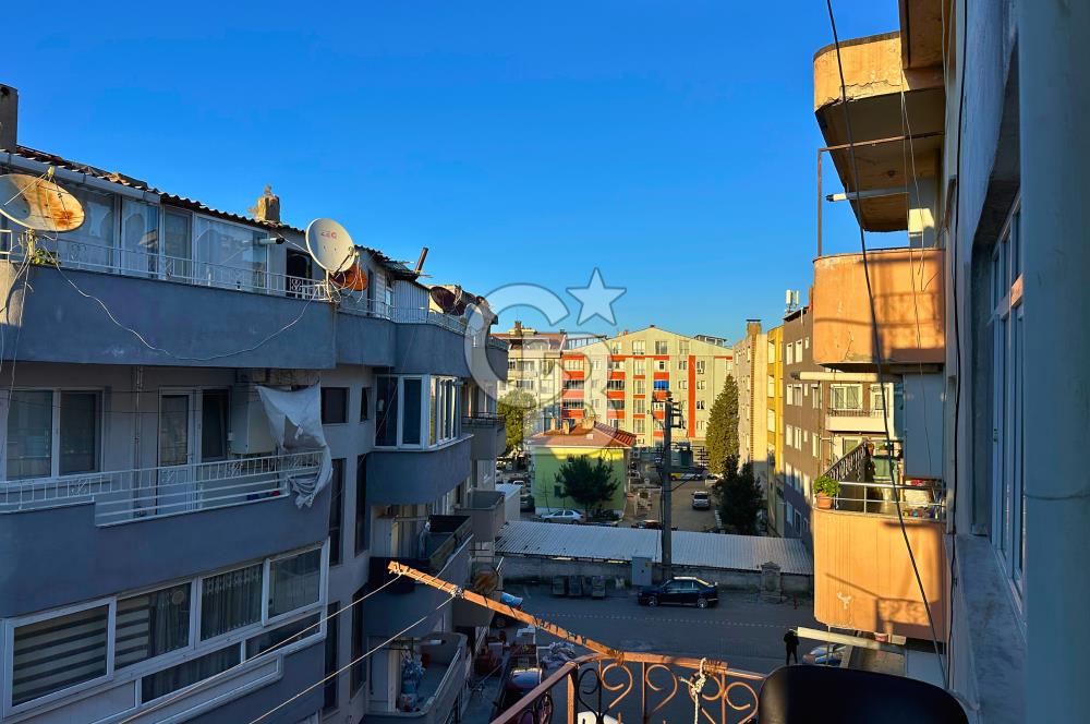 Çanakkale Lapseki Merkez'de Çarşıya Yakın Çok Geniş 3+1 Daire