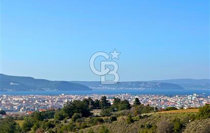 Çanakkalede Panoramik Boğaz Manzaralı Bahçeli 4+1 Tripleks Villa
