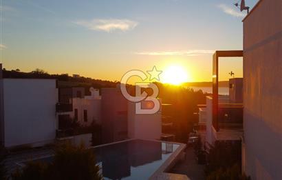 Çanakkalede Panoramik Boğaz Manzaralı Bahçeli 4+1 Tripleks Villa