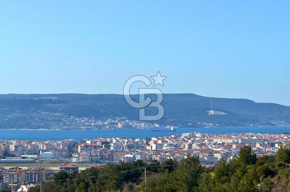 Çanakkalede Panoramik Boğaz Manzaralı Bahçeli 4+1 Tripleks Villa