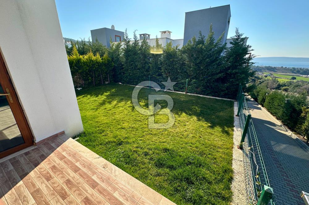 Çanakkalede Panoramik Boğaz Manzaralı Bahçeli 4+1 Tripleks Villa