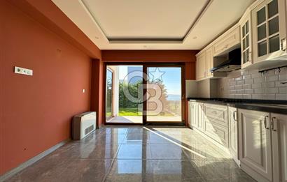 Çanakkalede Panoramik Boğaz Manzaralı Bahçeli 4+1 Tripleks Villa