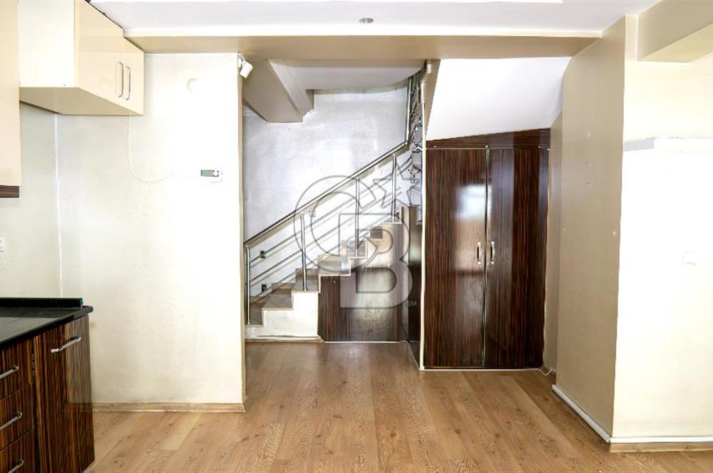 Bayraklı Osmangazi Mah. 3+1 Satılık Bahçeli Dubleks Daire