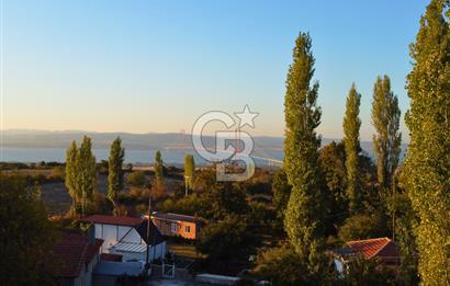Çanakkale Lapseki Kocavelide Boğaz Manzaralı 377m²Arsa ve Taş Ev