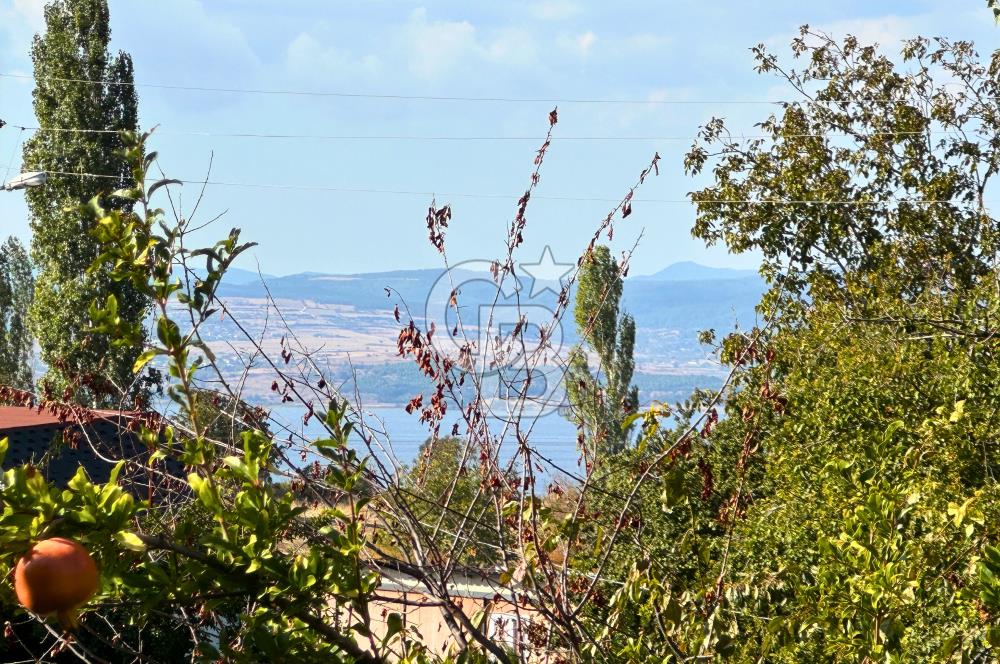 Çanakkale Lapseki Kocavelide Boğaz Manzaralı 377m²Arsa ve Taş Ev