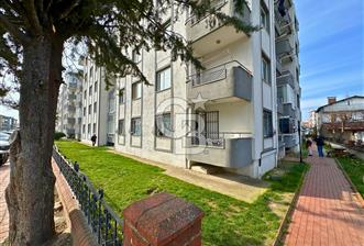 Çanakkale Lapseki Bizimkiler'de Bahçe Katı,Tadilatlı Geniş 3+1 Köşe Daire