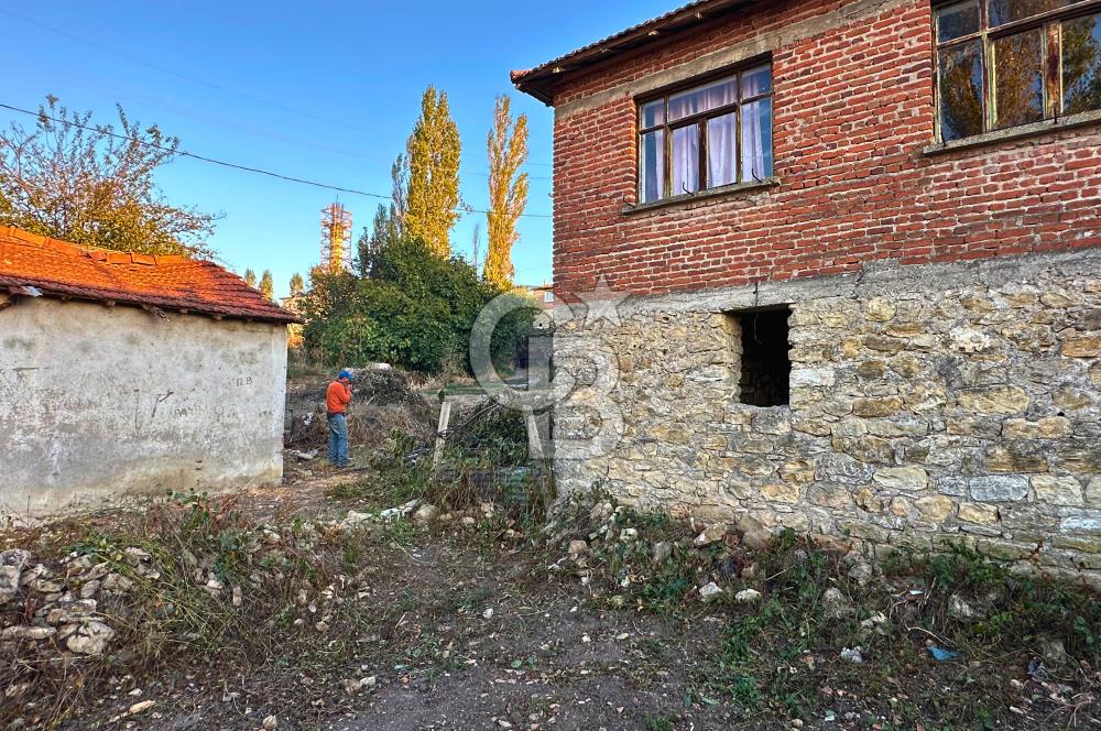 Çanakkale Lapseki Kocavelide Boğaz Manzaralı 377m²Arsa ve Taş Ev