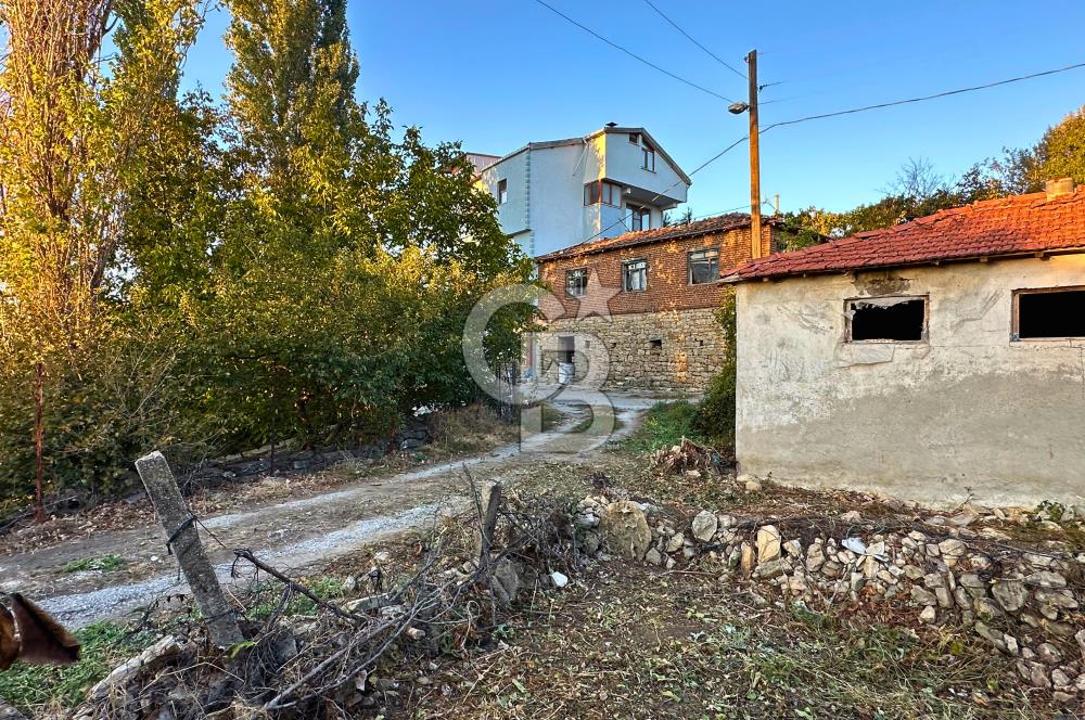 Çanakkale Lapseki Kocavelide Boğaz Manzaralı 377m²Arsa ve Taş Ev