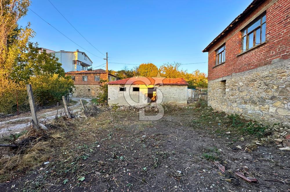 Çanakkale Lapseki Kocavelide Boğaz Manzaralı 377m²Arsa ve Taş Ev