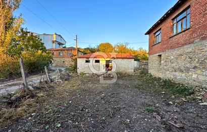 Çanakkale Lapseki Kocavelide Boğaz Manzaralı 377m²Arsa ve Taş Ev