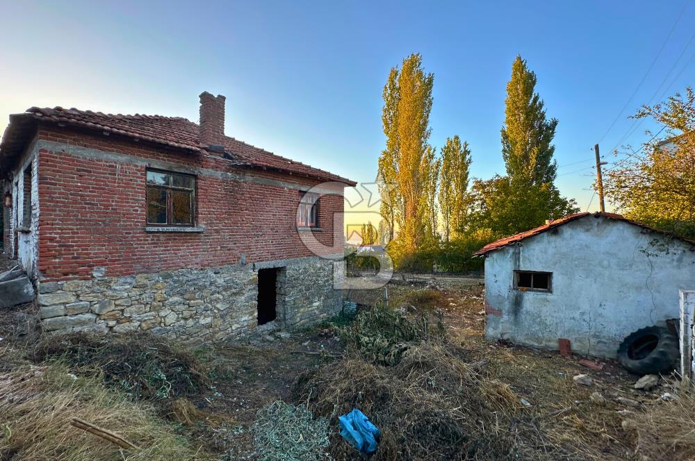 Çanakkale Lapseki Kocavelide Boğaz Manzaralı 377m²Arsa ve Taş Ev