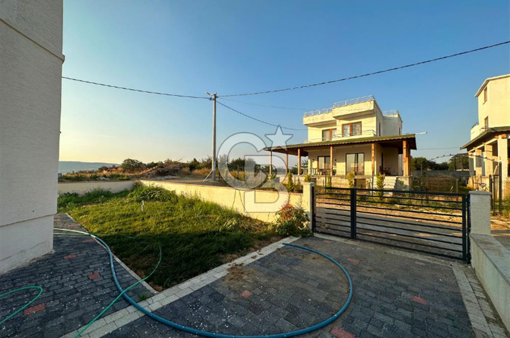 Çanakkale Lapseki Kangırlı İzole Konumda Boğaz Manzaralı Müstakil Sıfır Yazlık