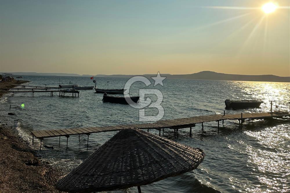 Çanakkale Lapseki Kangırlı İzole Konumda Boğaz Manzaralı Müstakil Sıfır Yazlık