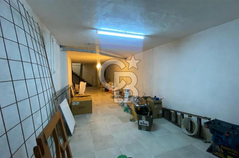 EDREMİT ADLİYE SOKAĞINDA SATILIK DEPOLU DÜKKAN