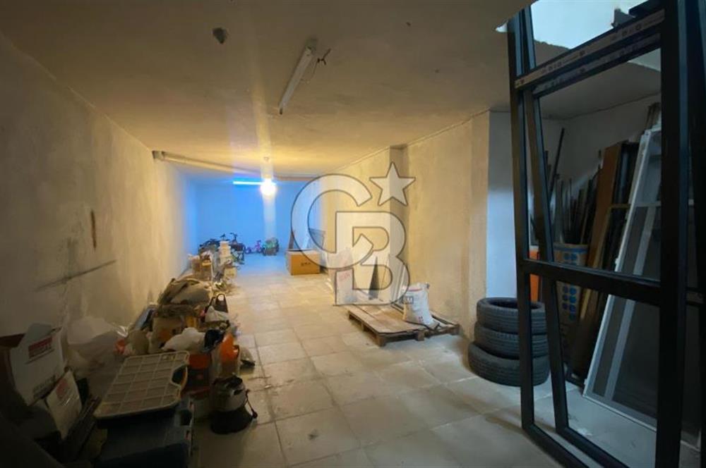 EDREMİT ADLİYE SOKAĞINDA SATILIK DEPOLU DÜKKAN