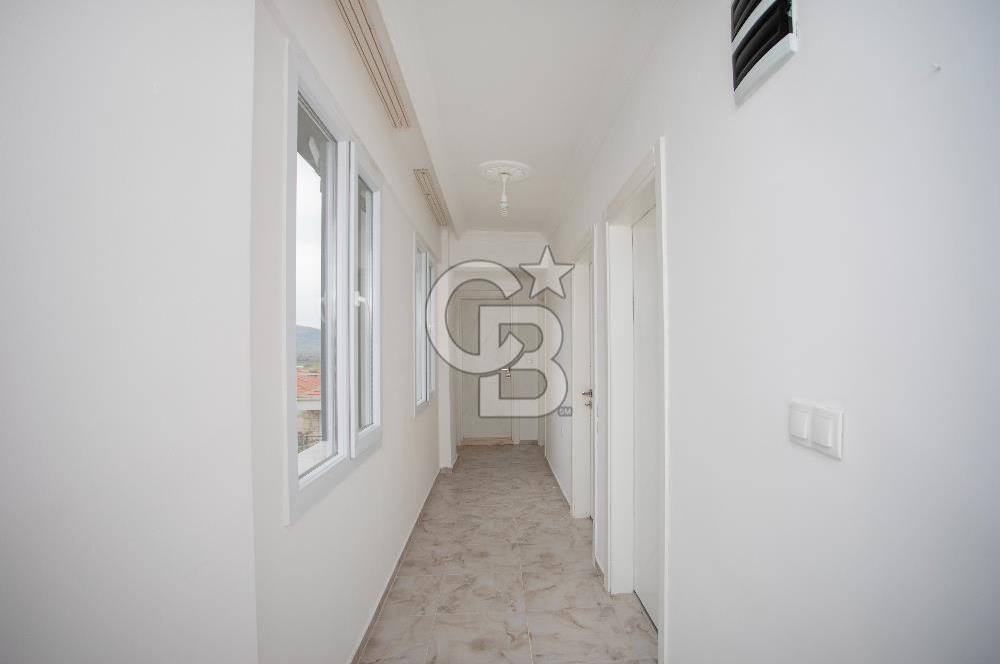 Foça Bağarası Kazım Dirik Mahallesinde Kiralık 2+1 Daire