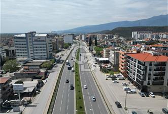 KADIKÖYDE İZMİR-ÇANAKKALE YOLUNA CEPHE KURUMSAL KİRACILI DÜKKAN