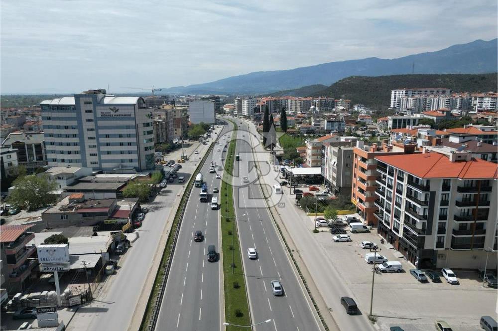 KADIKÖYDE İZMİR-ÇANAKKALE YOLUNA CEPHE KURUMSAL KİRACILI DÜKKAN