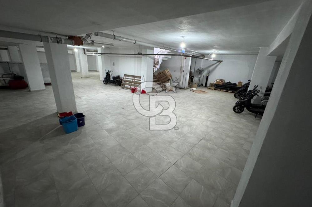 KADIKÖYDE İZMİR-ÇANAKKALE YOLUNA CEPHE KURUMSAL KİRACILI DÜKKAN