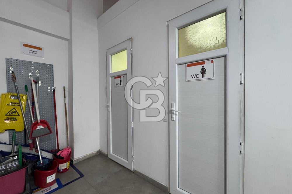 KADIKÖYDE İZMİR-ÇANAKKALE YOLUNA CEPHE KURUMSAL KİRACILI DÜKKAN
