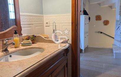 YALIKAVAK' DA MARİNA MANZARALI YILLIK KİRALIK MÜSTAKİL VİLLA