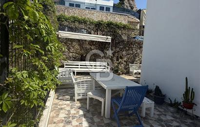 YALIKAVAK' DA MARİNA MANZARALI YILLIK KİRALIK MÜSTAKİL VİLLA