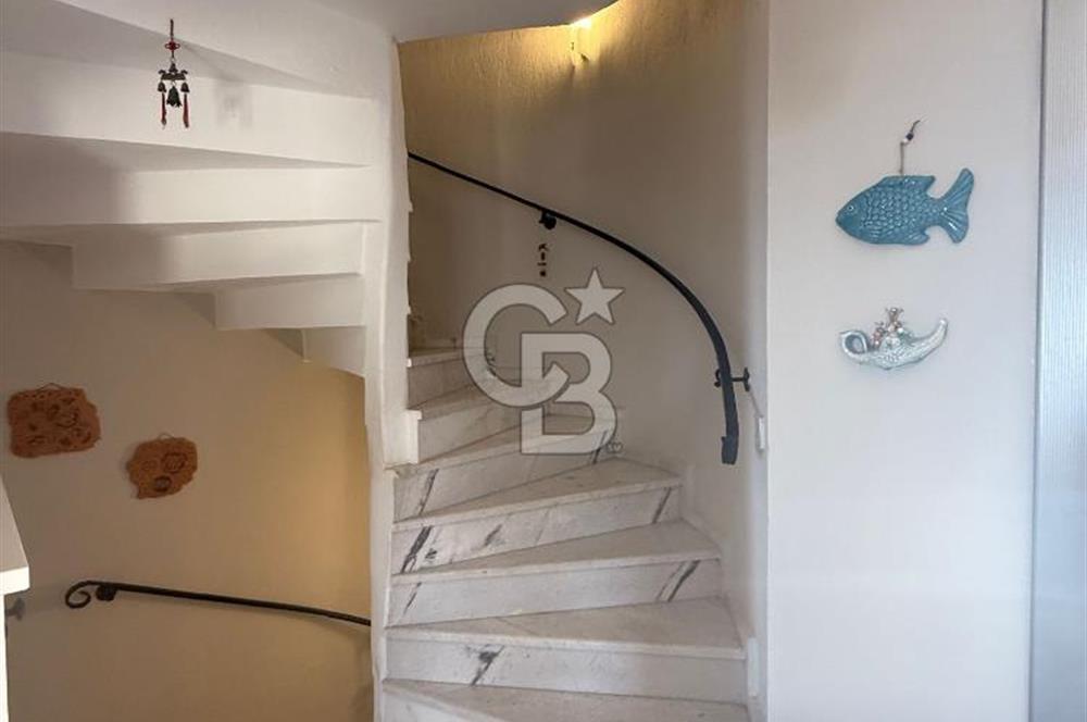 YALIKAVAK' DA MARİNA MANZARALI YILLIK KİRALIK MÜSTAKİL VİLLA