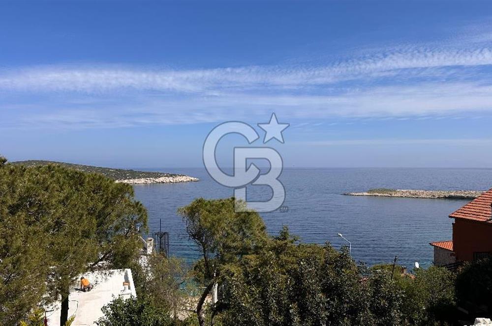 Karaburun İncirlikoy'da 4+1 Deniz Manzaralı Villa