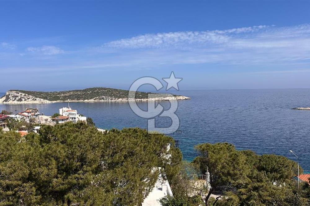 Karaburun İncirlikoy'da 4+1 Deniz Manzaralı Villa