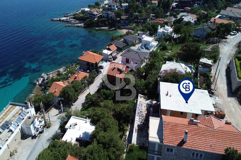 Karaburun İncirlikoy'da 4+1 Deniz Manzaralı Villa