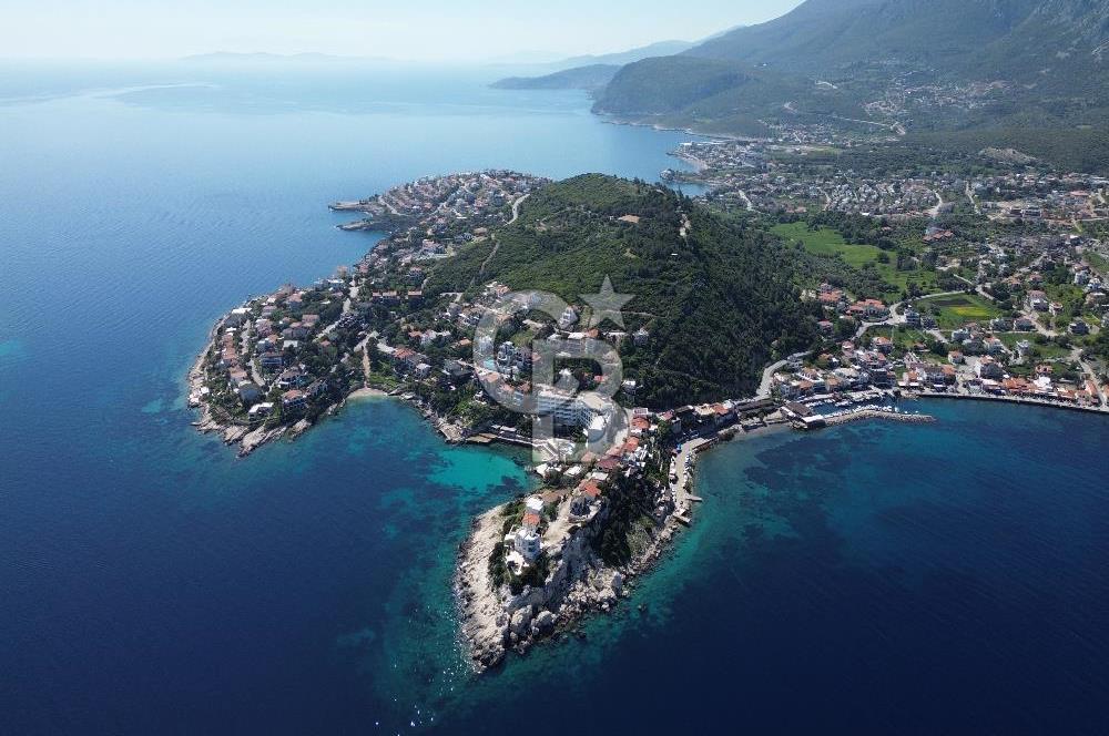 Karaburun İncirlikoy'da 4+1 Deniz Manzaralı Villa