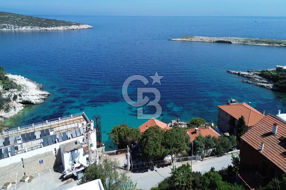 Karaburun İncirlikoy'da 4+1 Deniz Manzaralı Villa