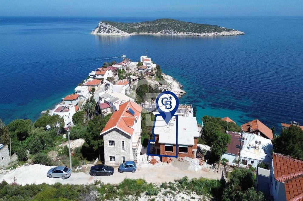 Karaburun İncirlikoy'da 4+1 Deniz Manzaralı Villa