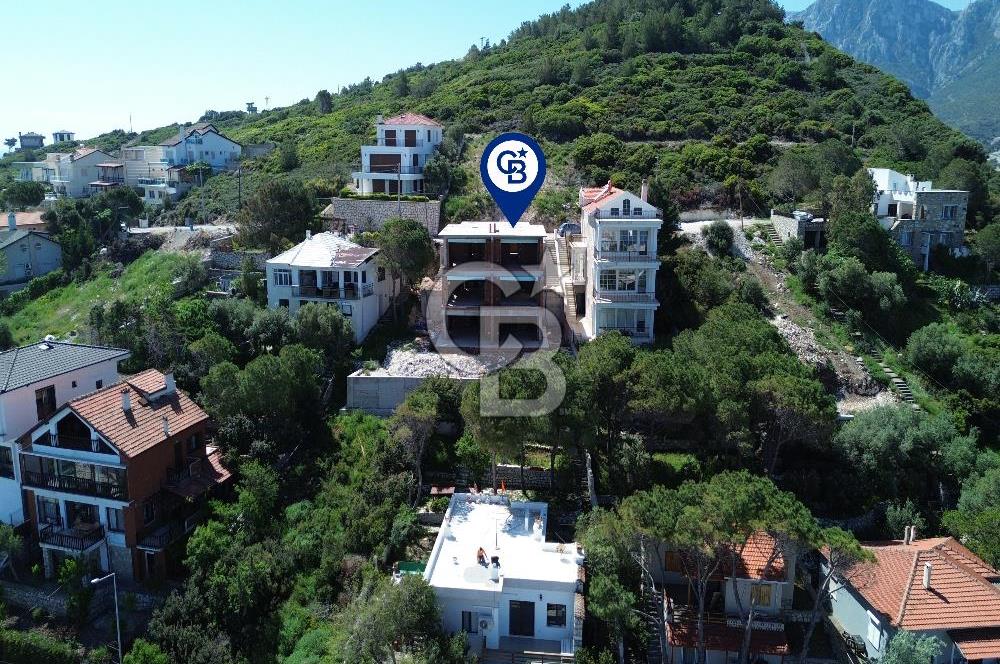 Karaburun İncirlikoy'da 4+1 Deniz Manzaralı Villa