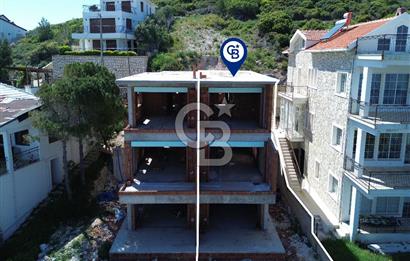 Karaburun İncirlikoy'da 4+1 Deniz Manzaralı Villa