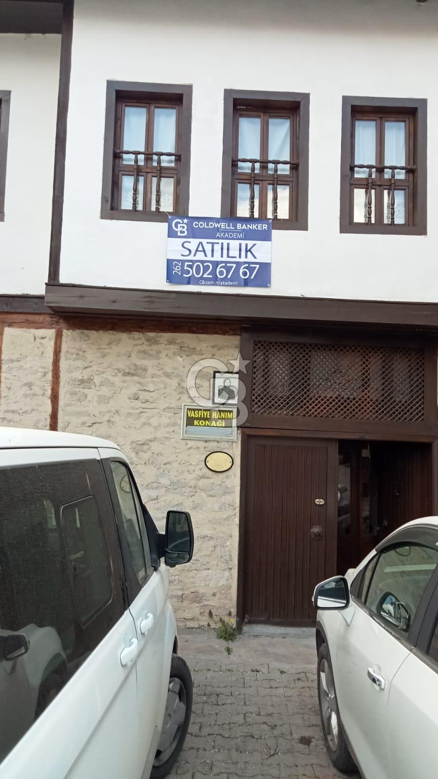 CB AKADEMİ SAFRANBOLU MERKEZİNDE SATILIK TARİHİ ESER KÖŞK