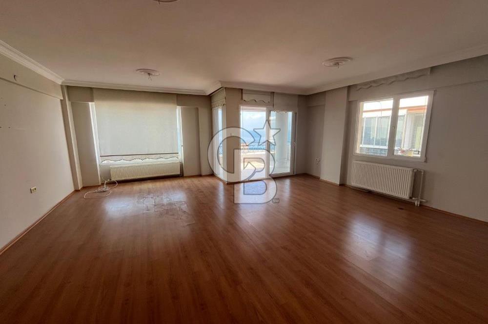 ALİAĞA SAHİLDE MUHTEŞEM DENİZ MANZARALI GENİŞ 3+1 DAİRE