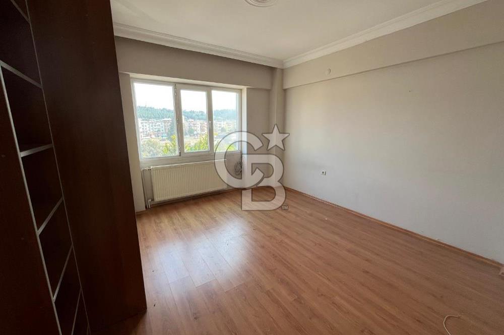ALİAĞA SAHİLDE MUHTEŞEM DENİZ MANZARALI GENİŞ 3+1 DAİRE