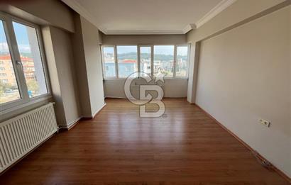 ALİAĞA SAHİLDE MUHTEŞEM DENİZ MANZARALI GENİŞ 3+1 DAİRE