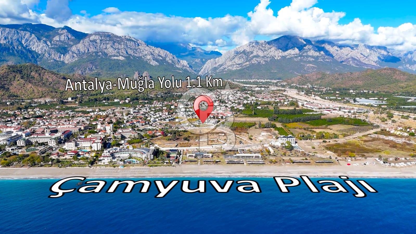 ÇAMYUVADA DENİZ MANZARALI SATILIK ARSA