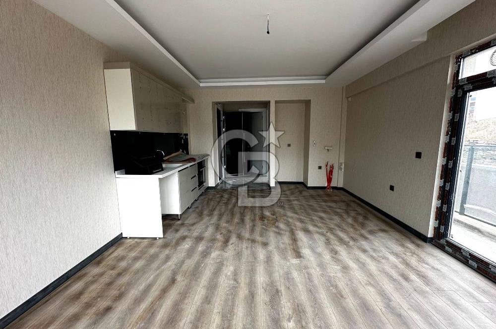 İNCEK BULVAR YAKINI ARA KAT BALKONLU 1+1 ANKASTRELİ YERDEN ISITMA