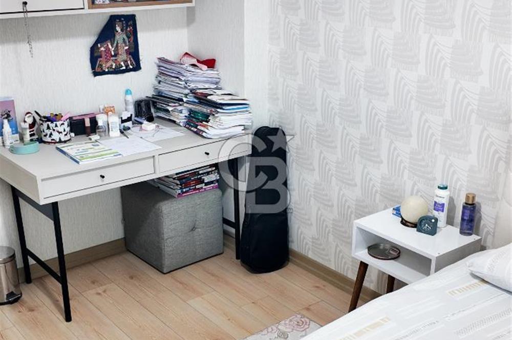 TURGUT ÖZAL MAHALLESİNDE SİTE İÇERİSİNDE LÜKS 4+1 DAİRE