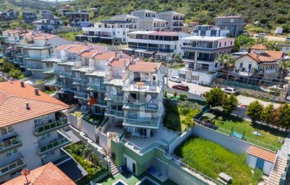 YENİFOÇA SİTE İÇİ HAVUZLU DENİZ MANZARALI DUBLEKS
